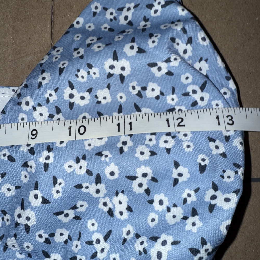 Princess Polly Dress Size 2 Floral Blue V-Neck Mini Runched  Flirty Flowy Skirt - Picture 12 of 13